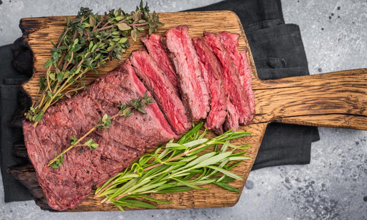 Какие продукты помогают поддерживать мужской тестостерон