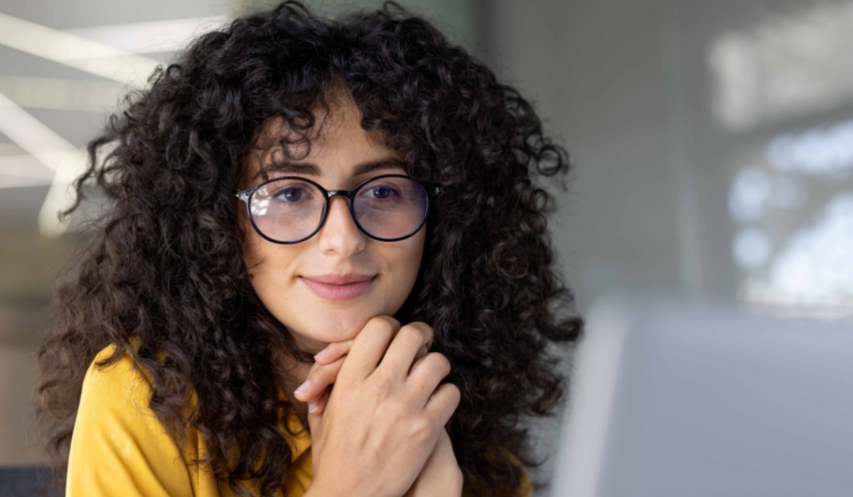 Как правильно ухаживать за кудрявыми волосами