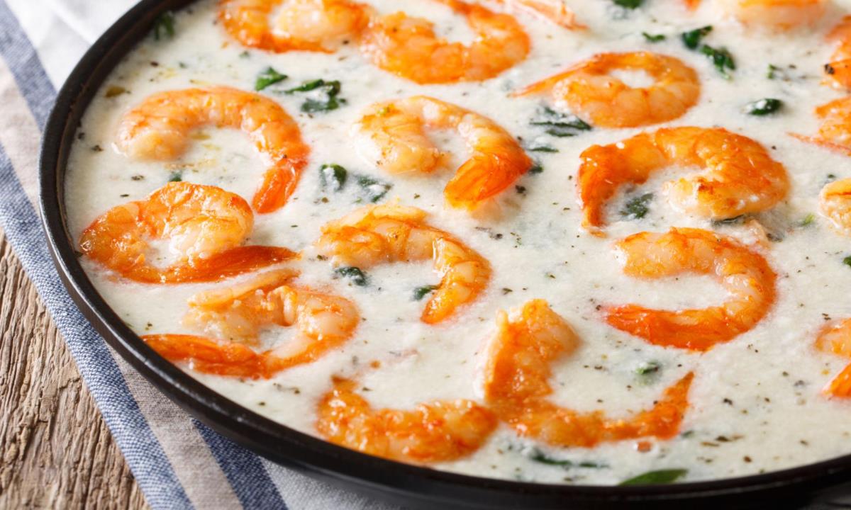 Шеф предложил неожиданный соус к креветкам — сгущенка вместо привычных добавок