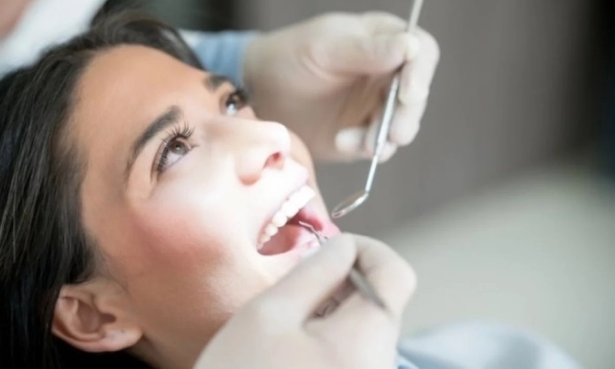 Какие привычки могут повлиять на зубную эмаль