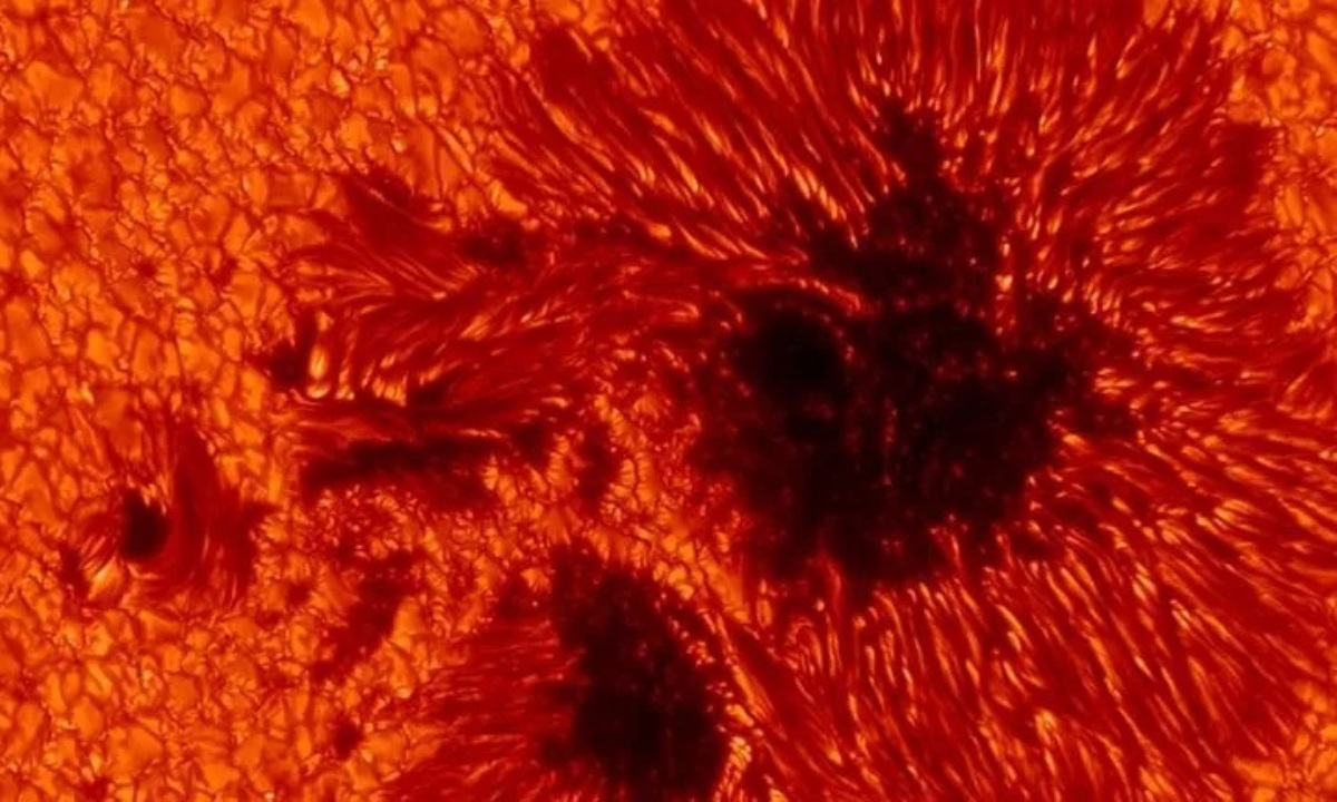 С поверхности Солнца исчезли пятна