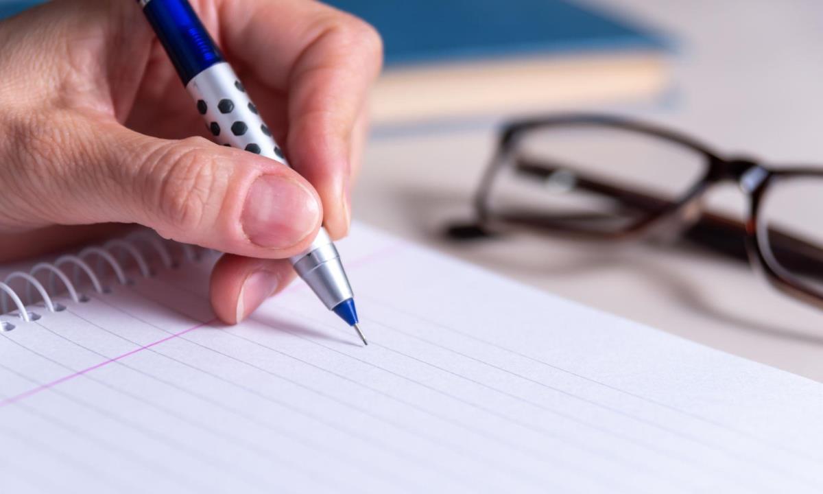 Ученые объяснили, почему люди становятся левшами или правшами