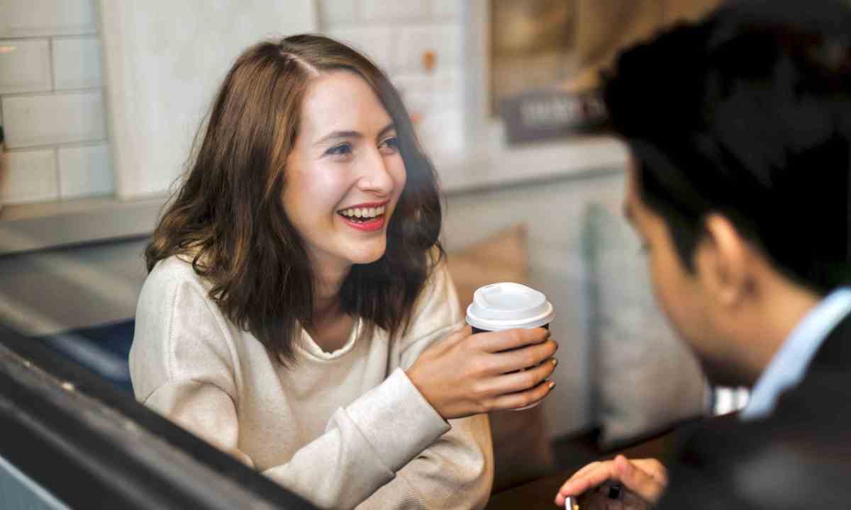 Эксперт назвала комплименты, которые могут обидеть женщин