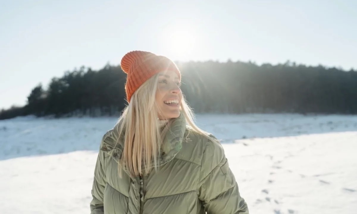 При какой температуре можно не носить шапку весной