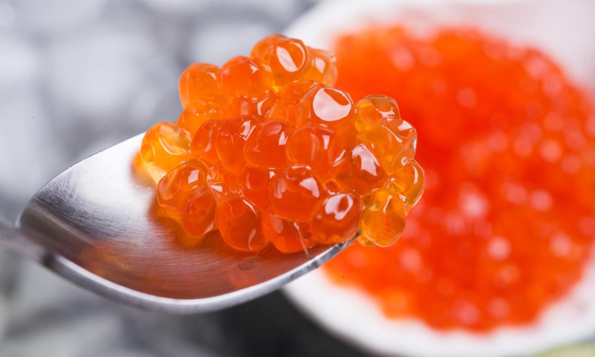 Когда икру лучше сразу выбросить — эксперт назвала тревожные признаки
