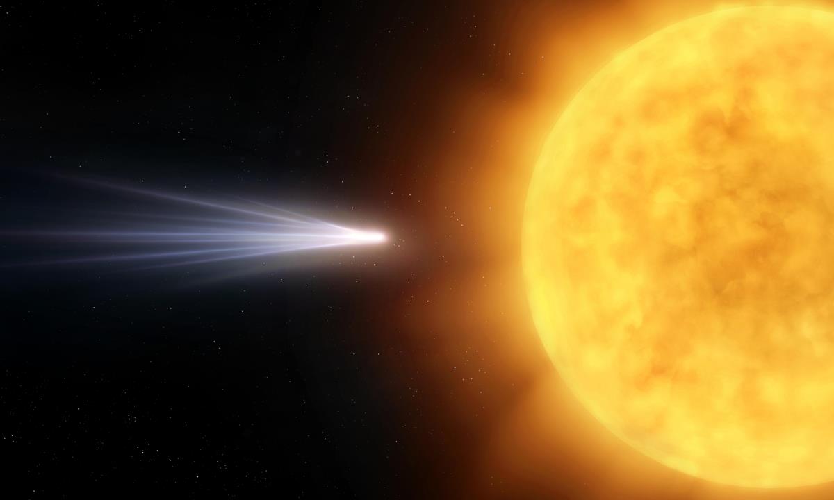 В апреле к Солнцу приблизится редкая комета — ученые ожидают её возможную гибель