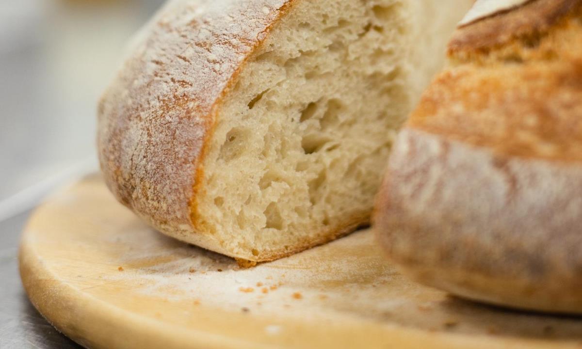 Эксперты объяснили, почему стоит осторожнее покупать нарезанный хлеб