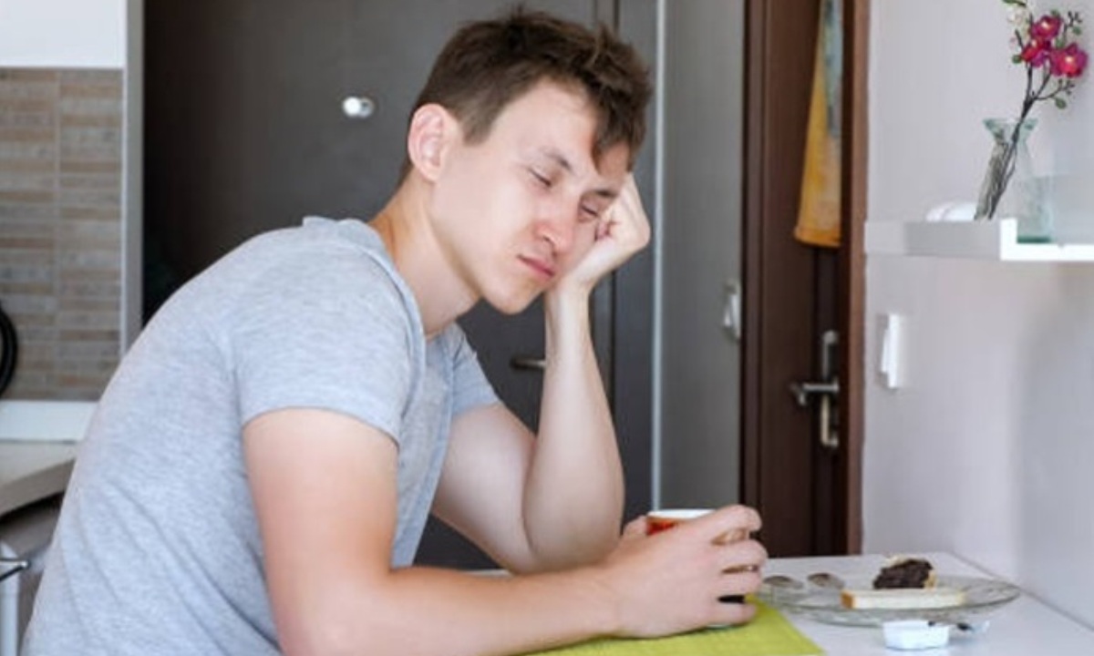 От чего возникает сонливость после обеда