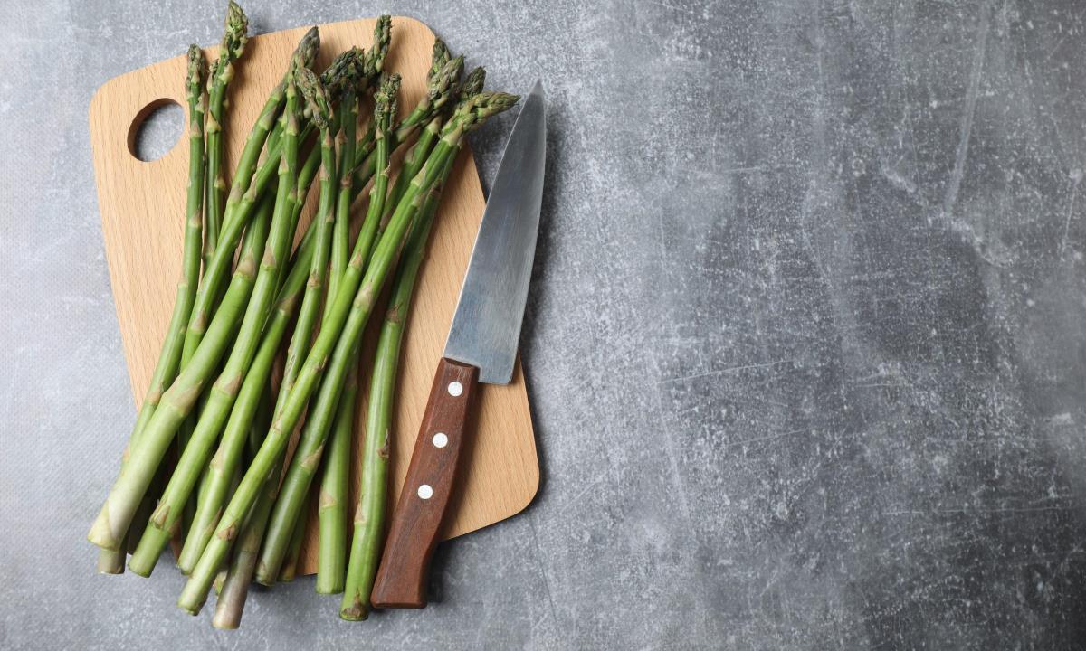 Названы случаи, когда спаржу лучше исключить из рациона