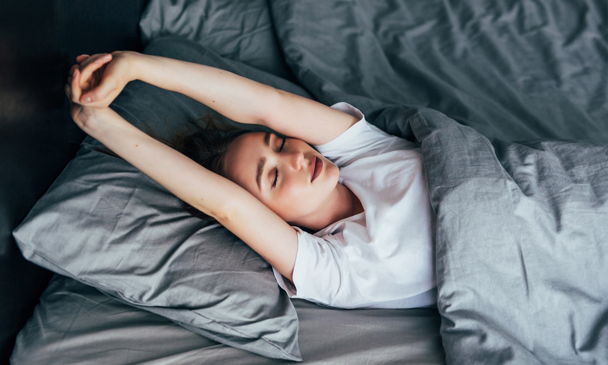 Какая температура в спальне может перегружать сердце — важный нюанс для сна