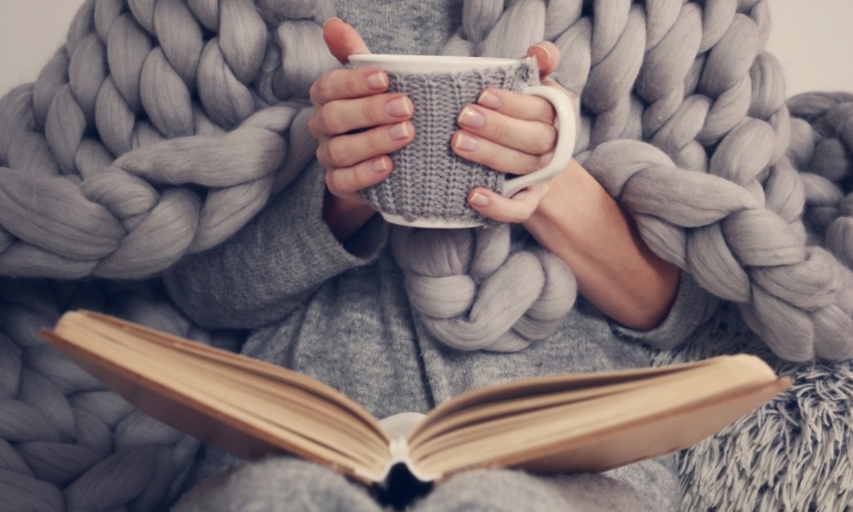 Почему мягкие пледы стали символом уюта и спокойствия