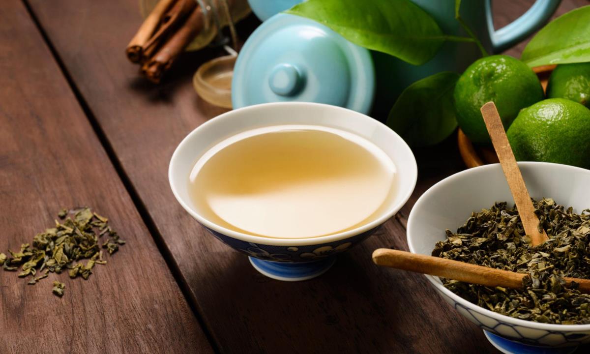 Диетологи раскрыли, чем полезен чай для организма