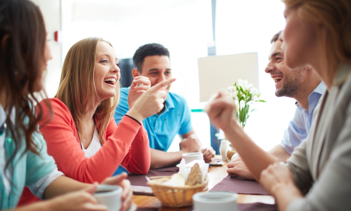 Почему люди не могут перестать обсуждать новости