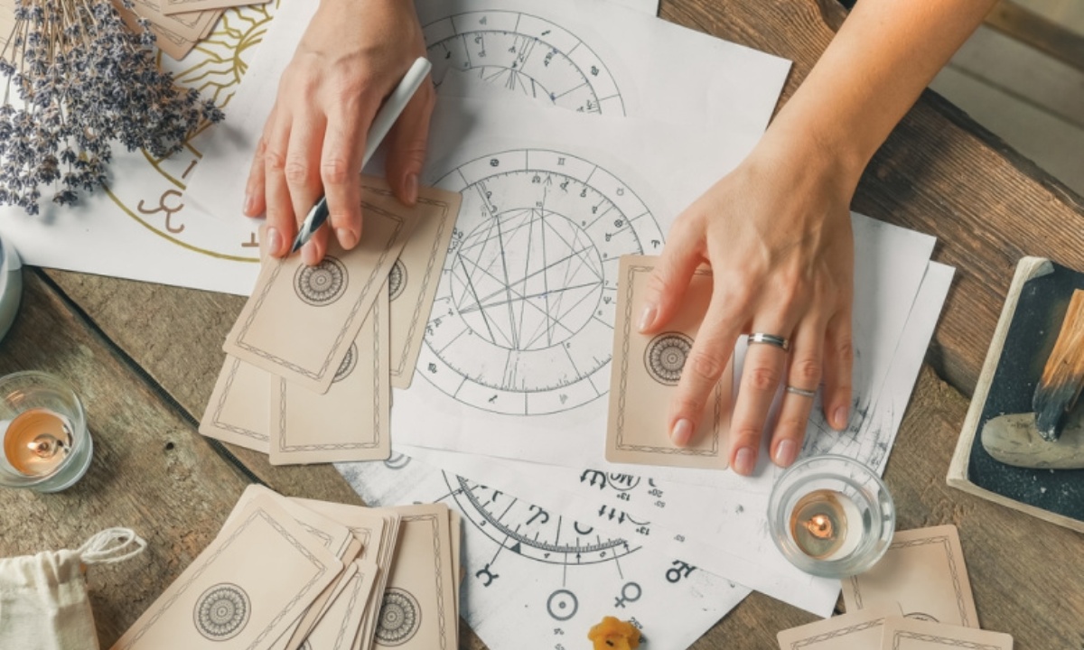 Как относиться к негативным прогнозам астрологов