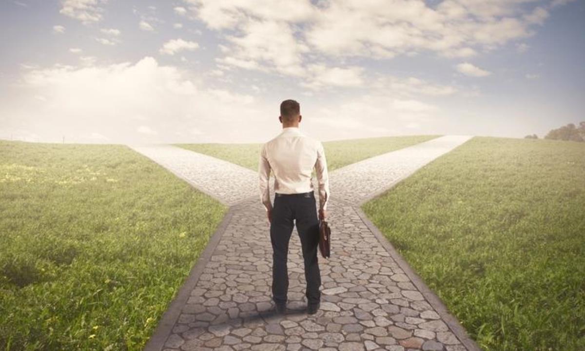 Почему мы тянем с важными решениями — объяснение знакомой привычки