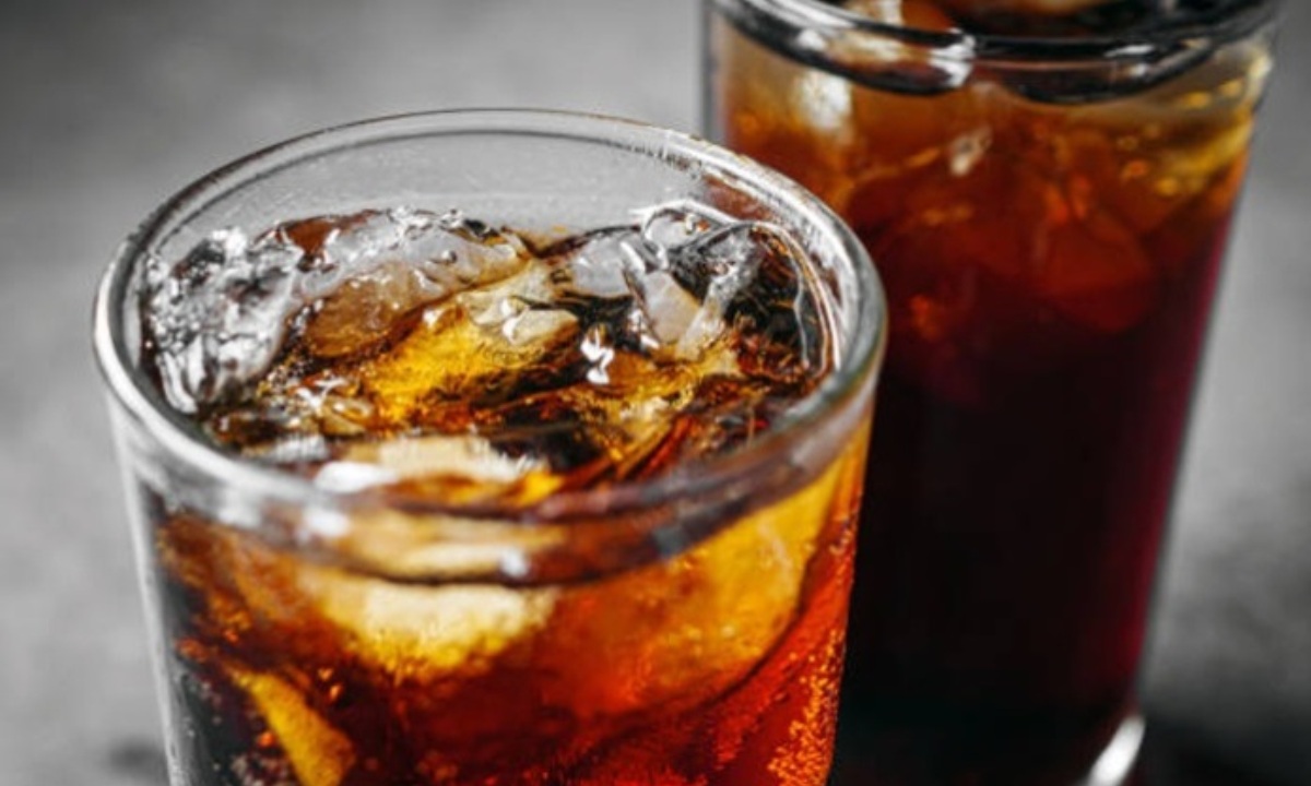 Чем опасны коктейли энергетиков с алкоголем