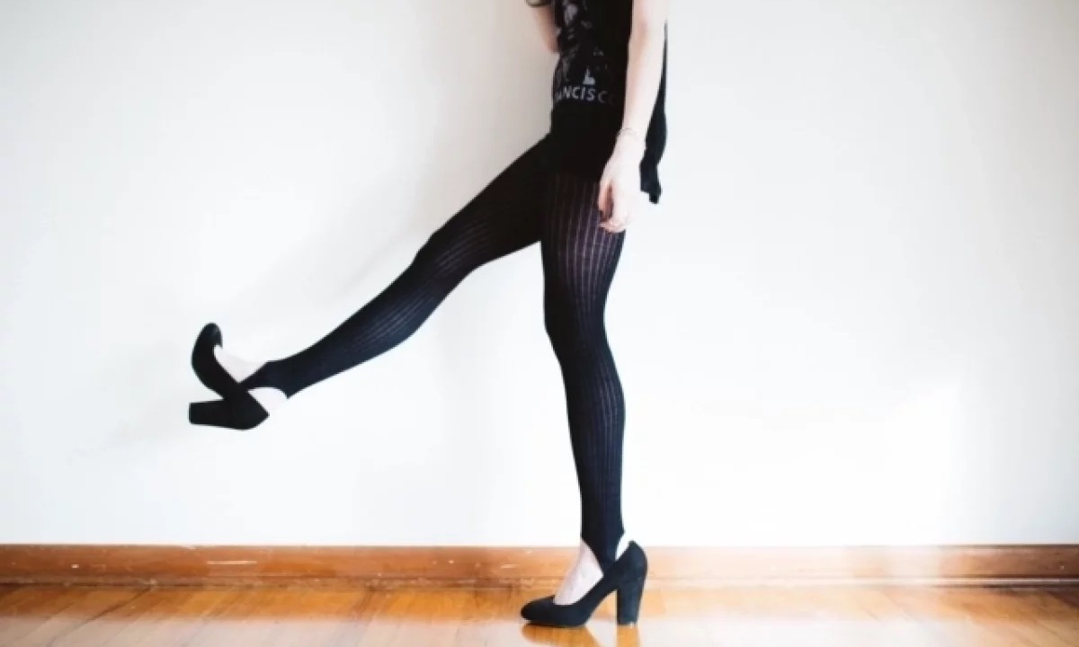 Чем может обернуться ношение капроновых колготок