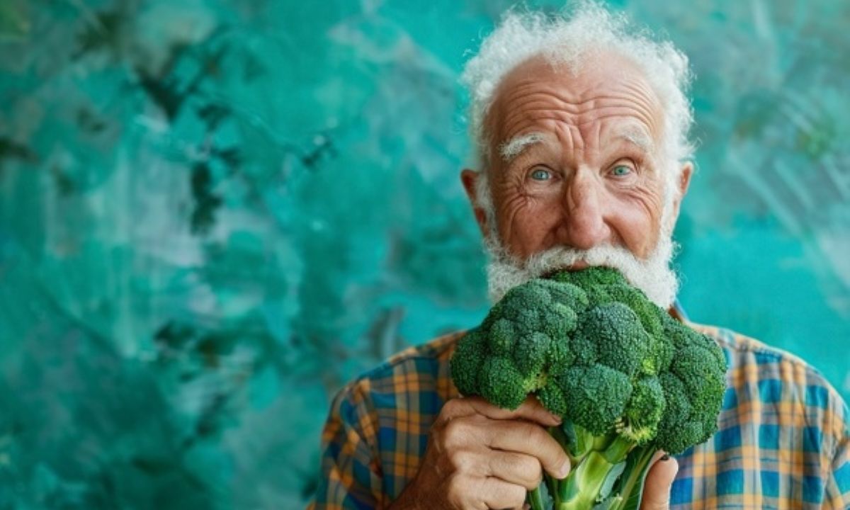 Врач объяснил, может ли брокколи защитить от деменции