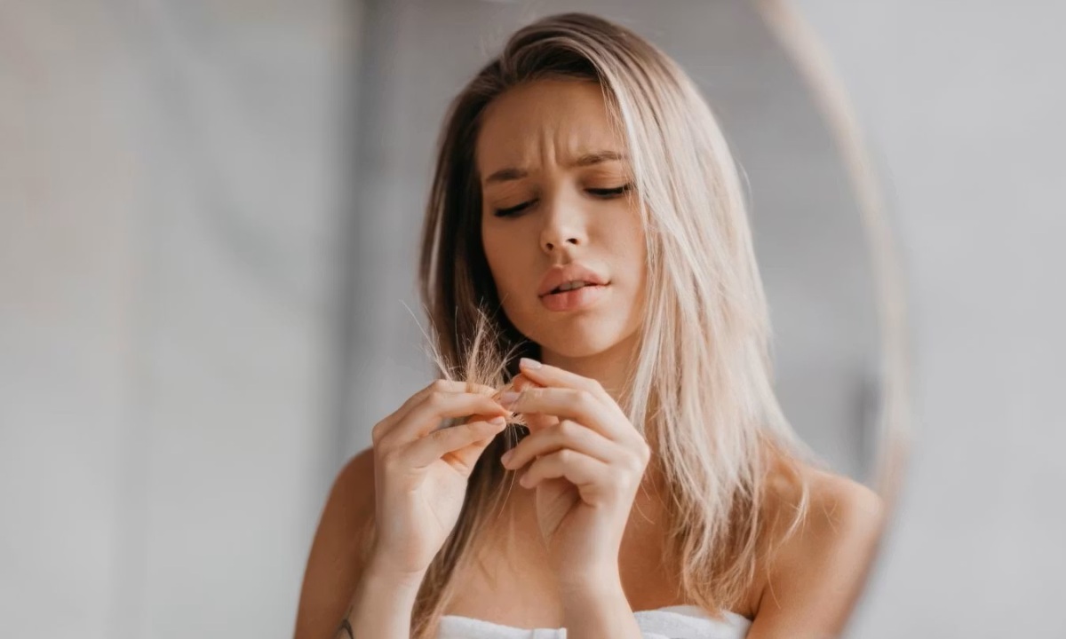 При каких симптомах нужно проверить кожу головы и волосы