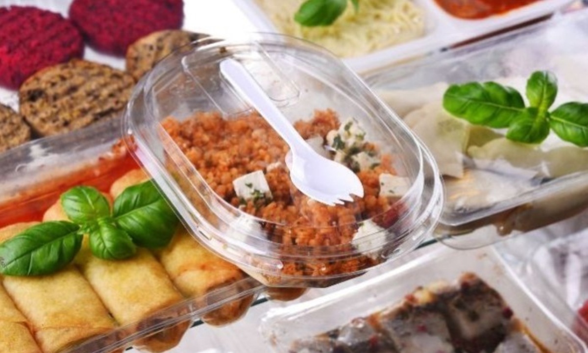 Как долго можно оставлять приготовленную еду вне холодильника