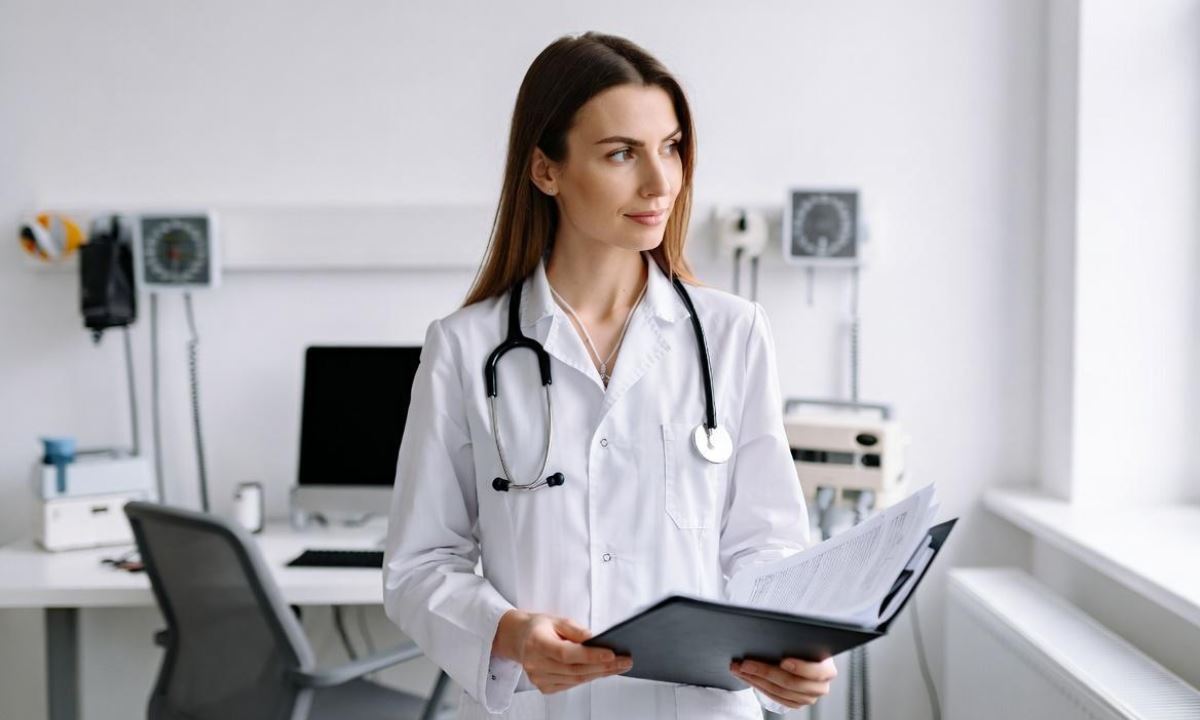 Врач объяснила, опасны ли «металлы» в вакцинах