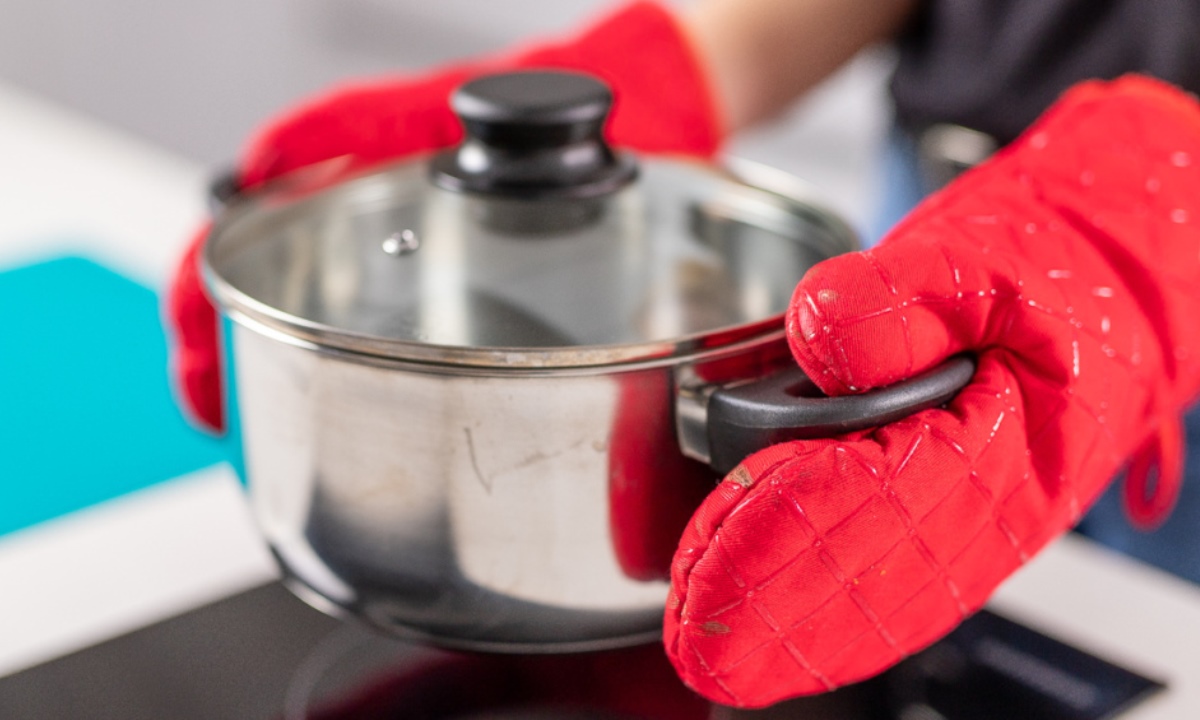 Ожог маслом на кухне — что делать сразу, чтобы не усугубить травму