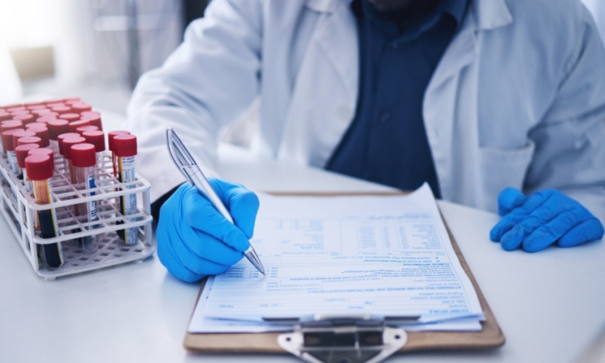 Как правильно удалить клеща с тела