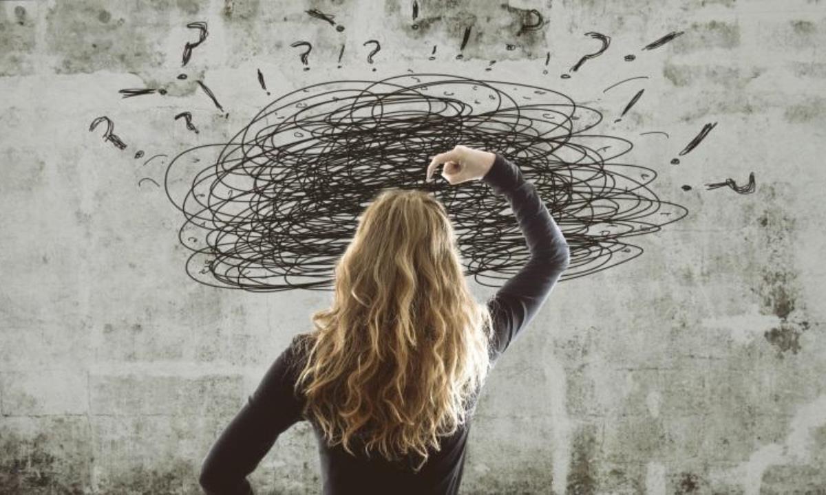 Почему мы зацикливаемся на плохом и как работает эта привычка