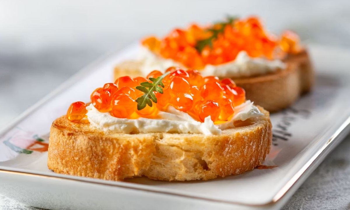 Названа безопасная порция красной икры