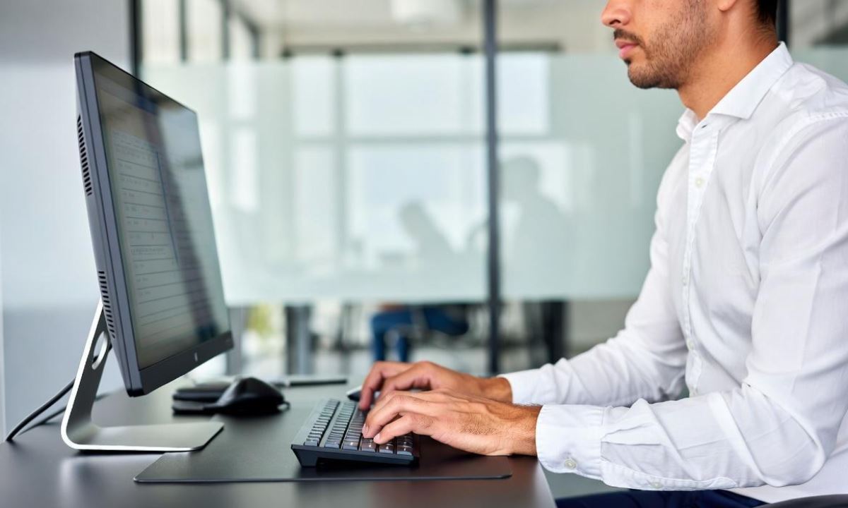 Врач объяснила, может ли умственная работа вредить здоровью