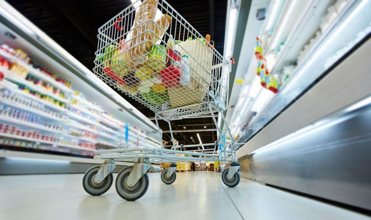 Почему в супермаркетах нет окон — скрытые уловки, которые заставляют тратить больше