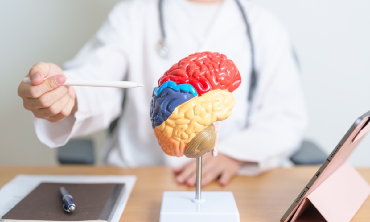 Почему женщины реже мужчин страдают болезнью Паркинсона