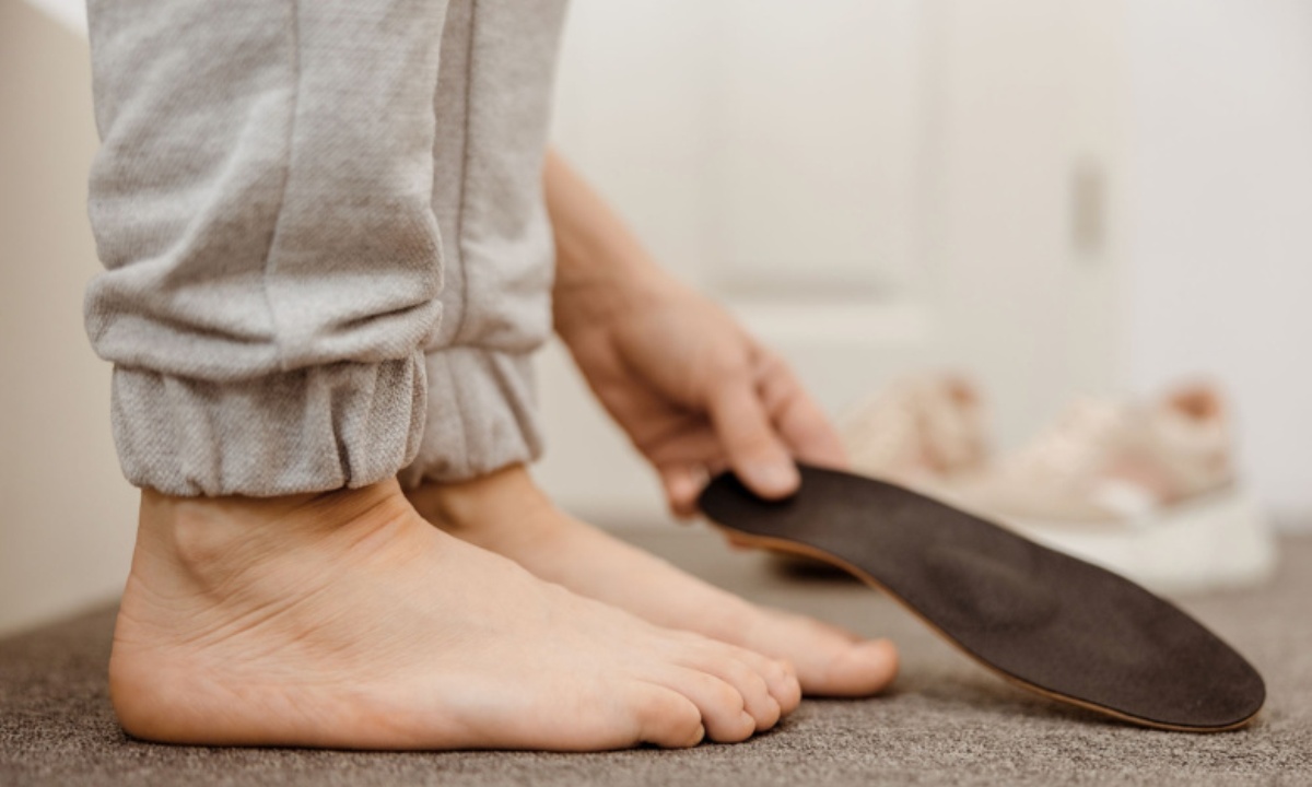 Какие упражнения помогают вылечить плоскостопие