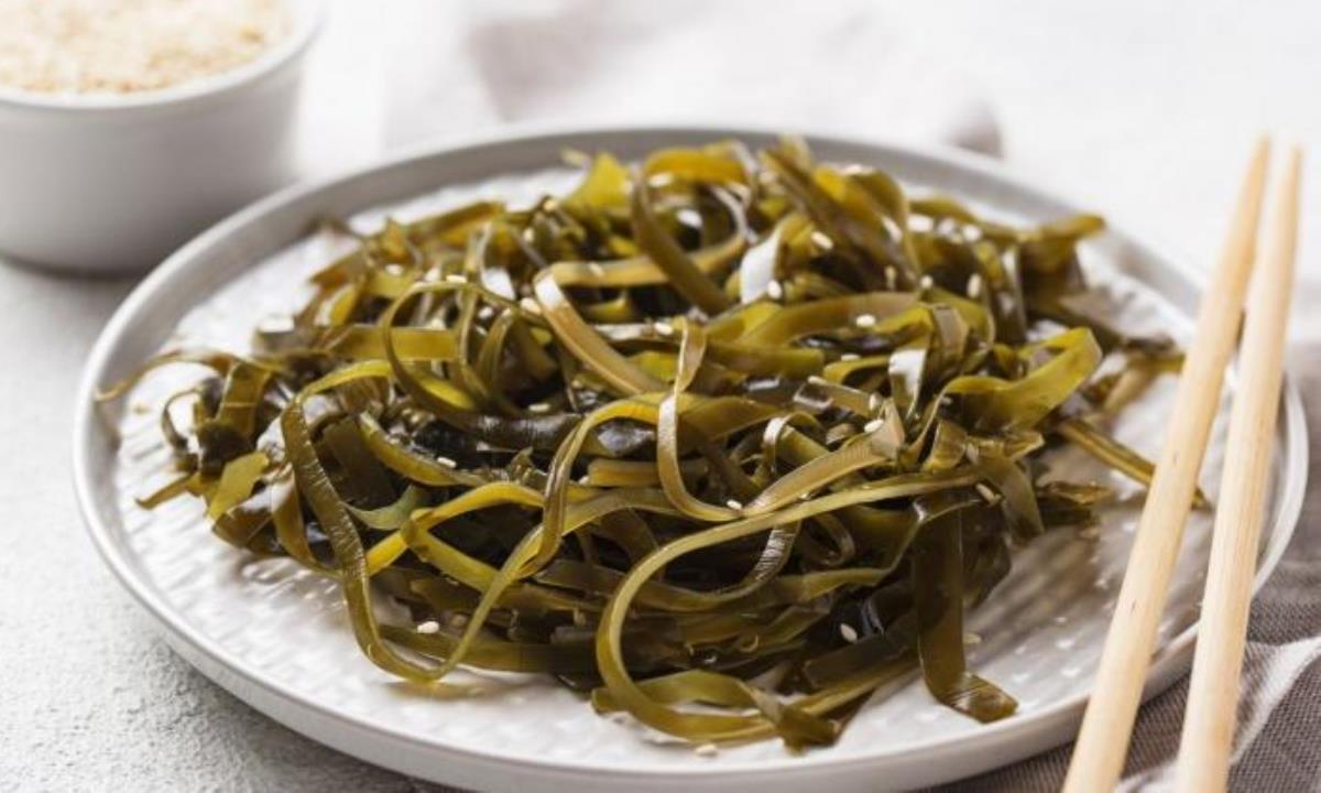 Щитовидка под контролем — врач назвал продукты, которые помогают и вредят