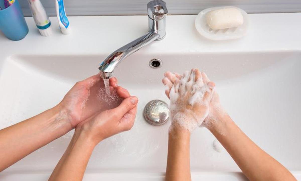 Горячей или холодной — какой водой мыть руки