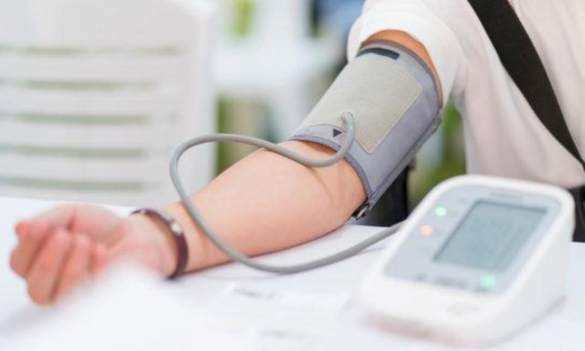 Три утренние привычки, которые помогут держать давление под контролем