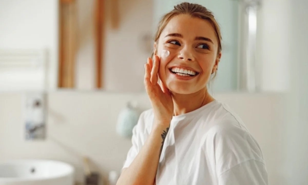 В чем опасность весеннего солнца для кожи