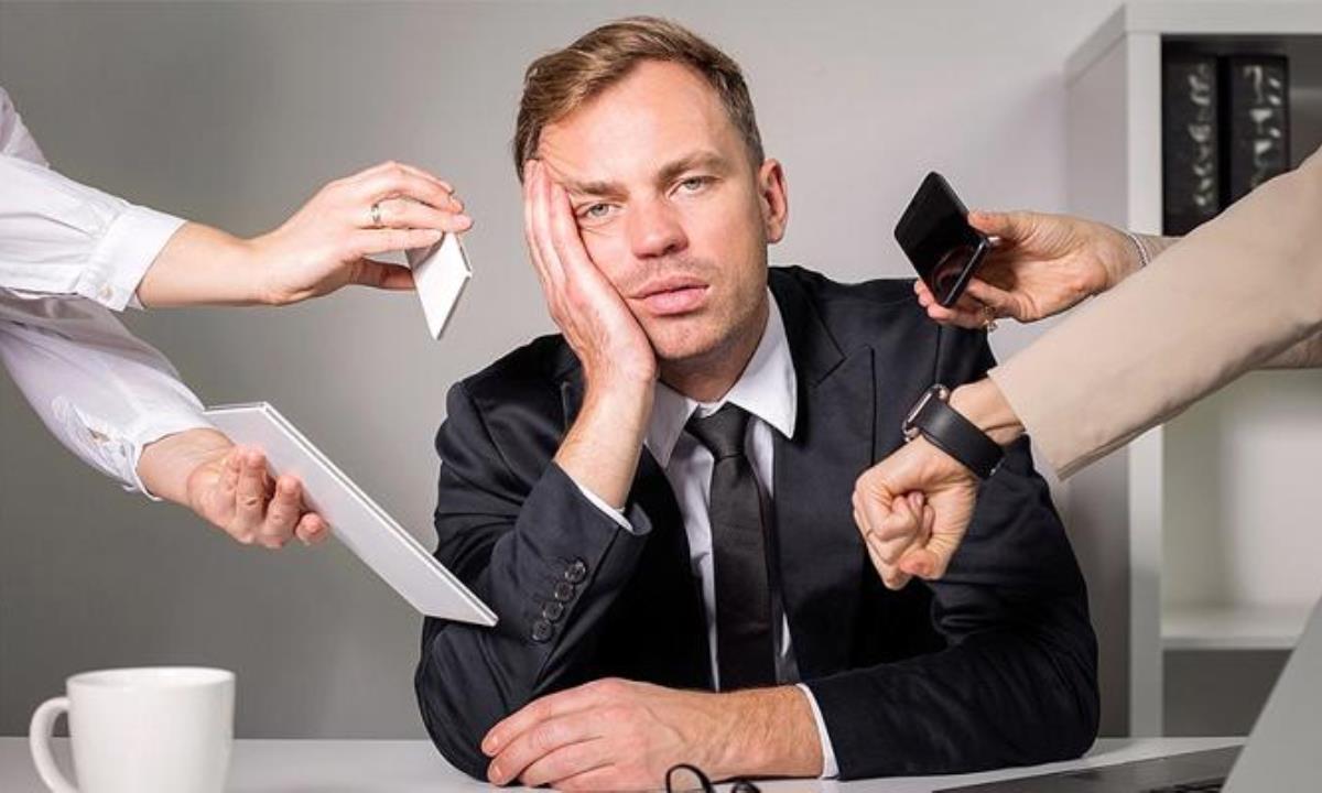 Почему люди всё контролируют 