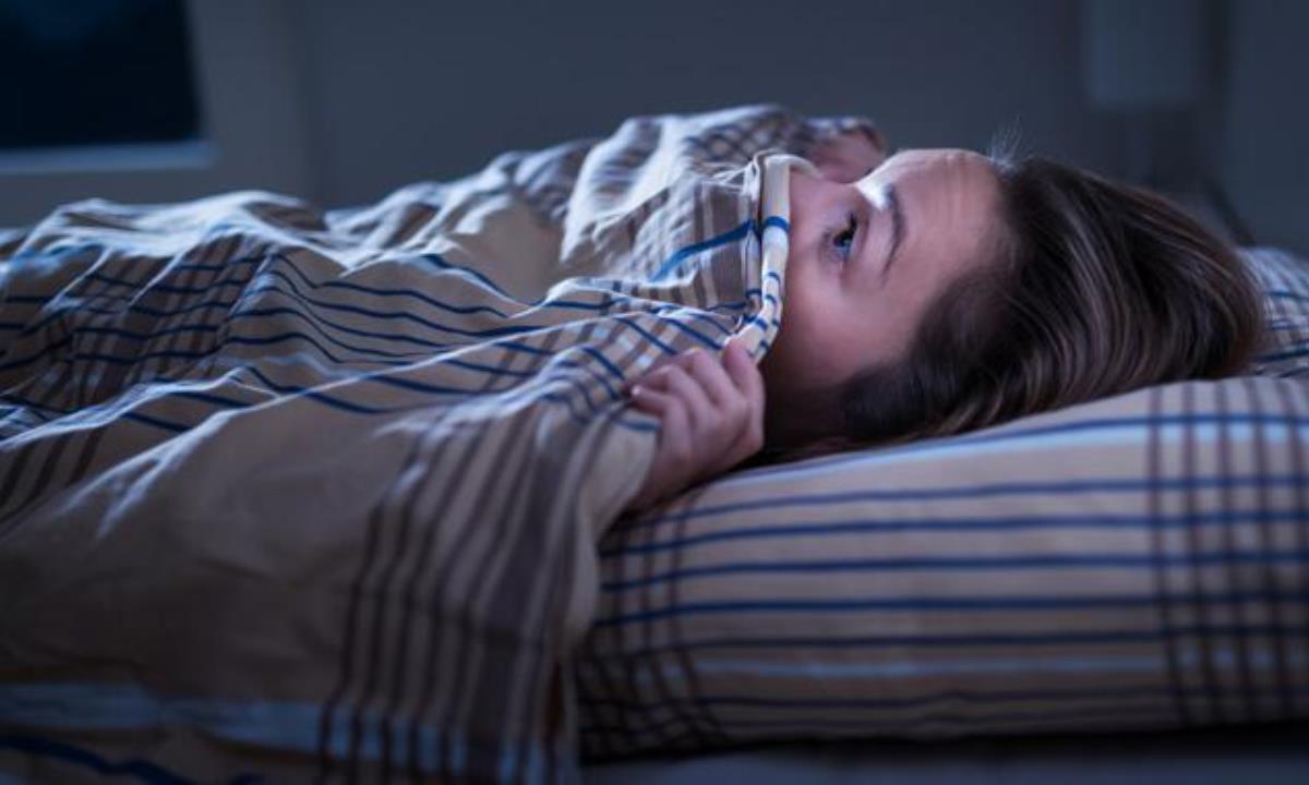 Почему человеку некомфортно спать одному в темноте