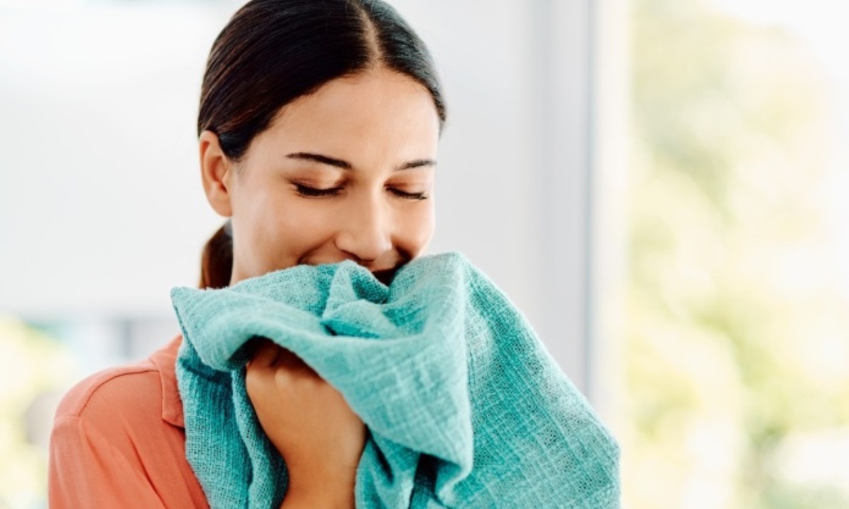 Врач объяснила тягу к странным запахам