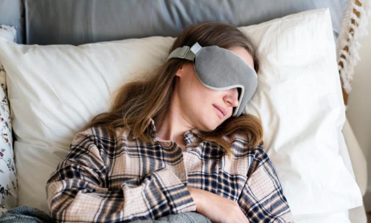 На каком боку лучше спать