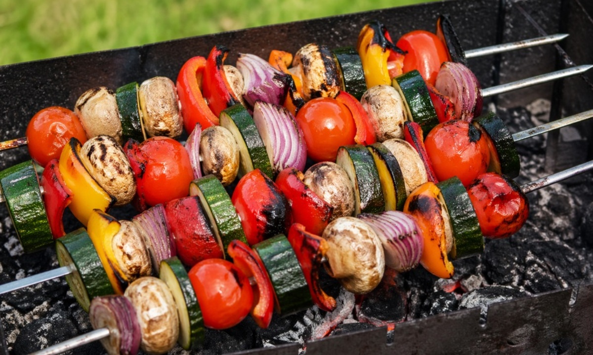 Нужно ли мариновать овощи для шашлыка?