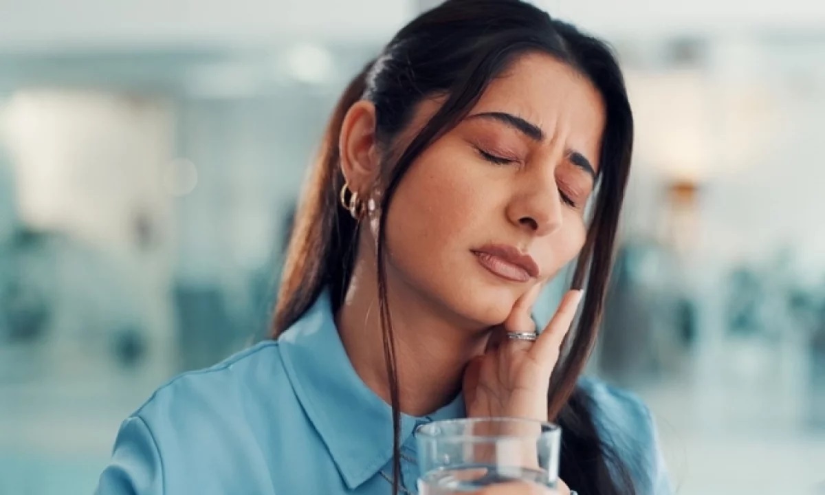 Какие привычки портят зубы быстрее сладкого