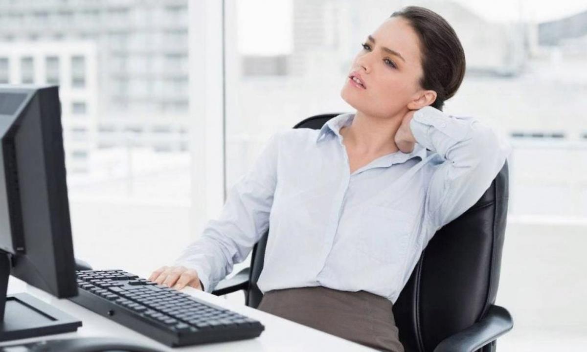 Неожиданный напиток для офиса — что помогает сосудам при сидячей работе