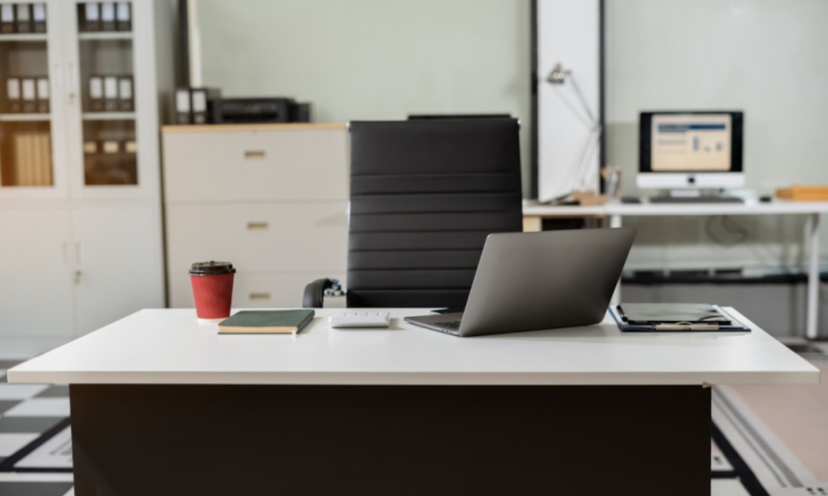 Почему аллергия может проявляться острее в офисе