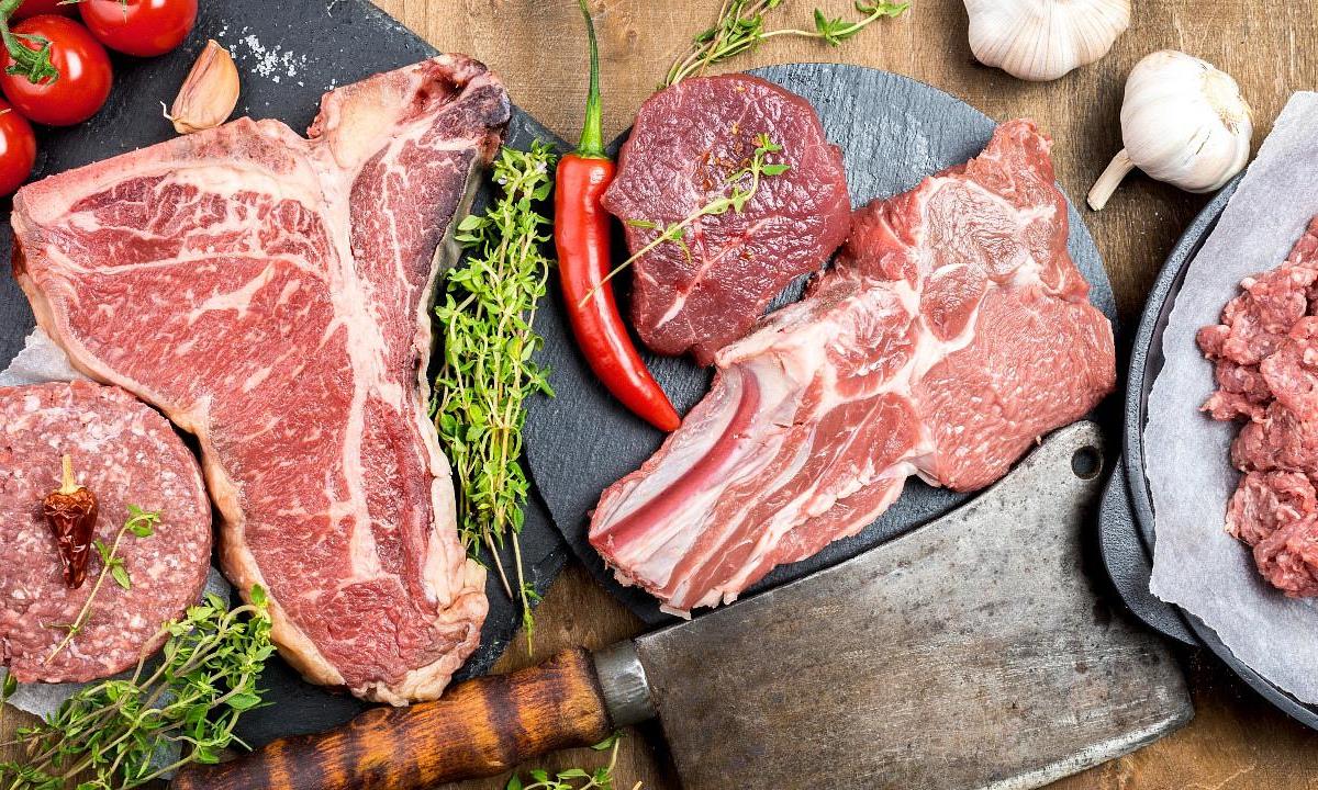 Названы признаки мяса, которое опасно покупать