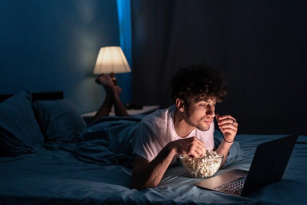 Почему возникает зависимость от сериалов 