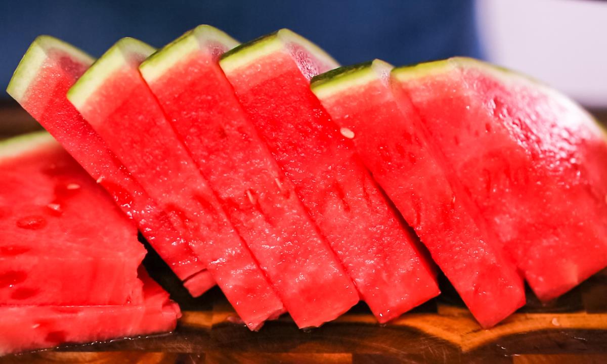 Как выбрать спелый арбуз и снизить риск покупки некачественного плода