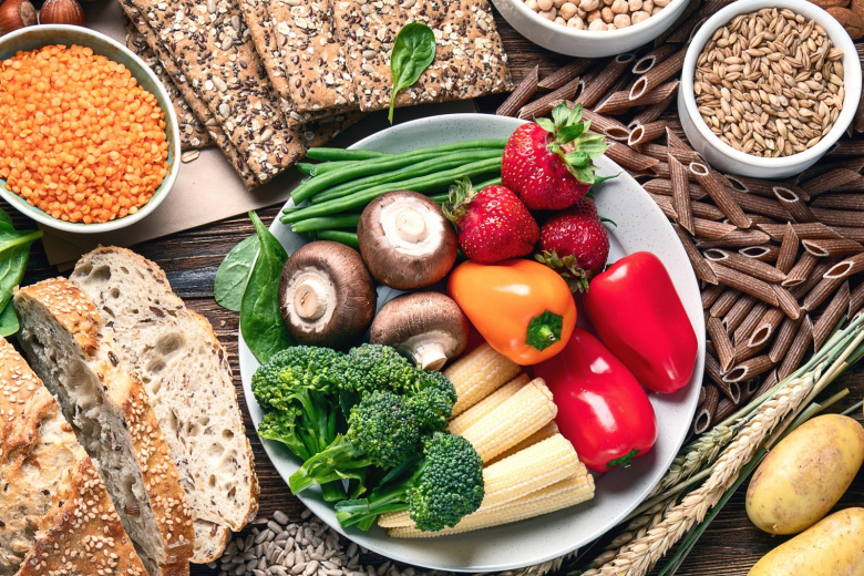 Углеводные продукты нужны человеку для мозга и мышц