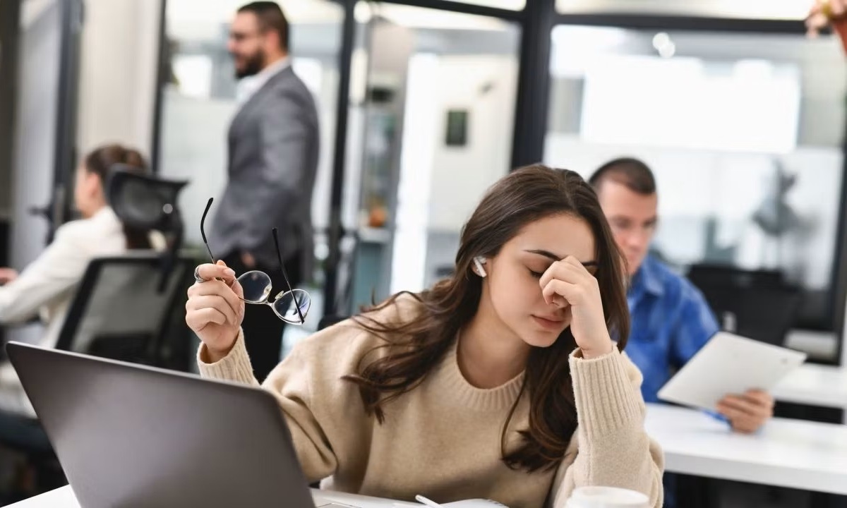 Почему усталость не всегда проходит после отдыха